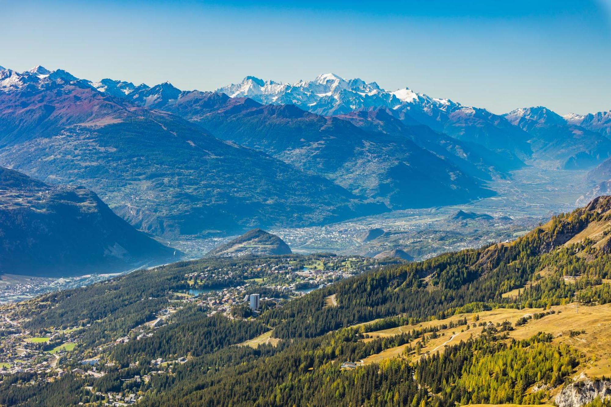 Crans Montana Suites Extérieur photo